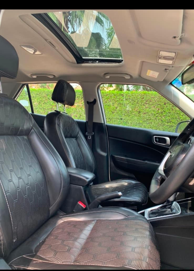 INTERIOR image for VENUE 1.0 TURBO GDI DCT SX+