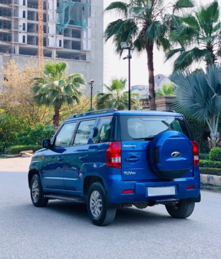 EXTERIOR image for TUV300