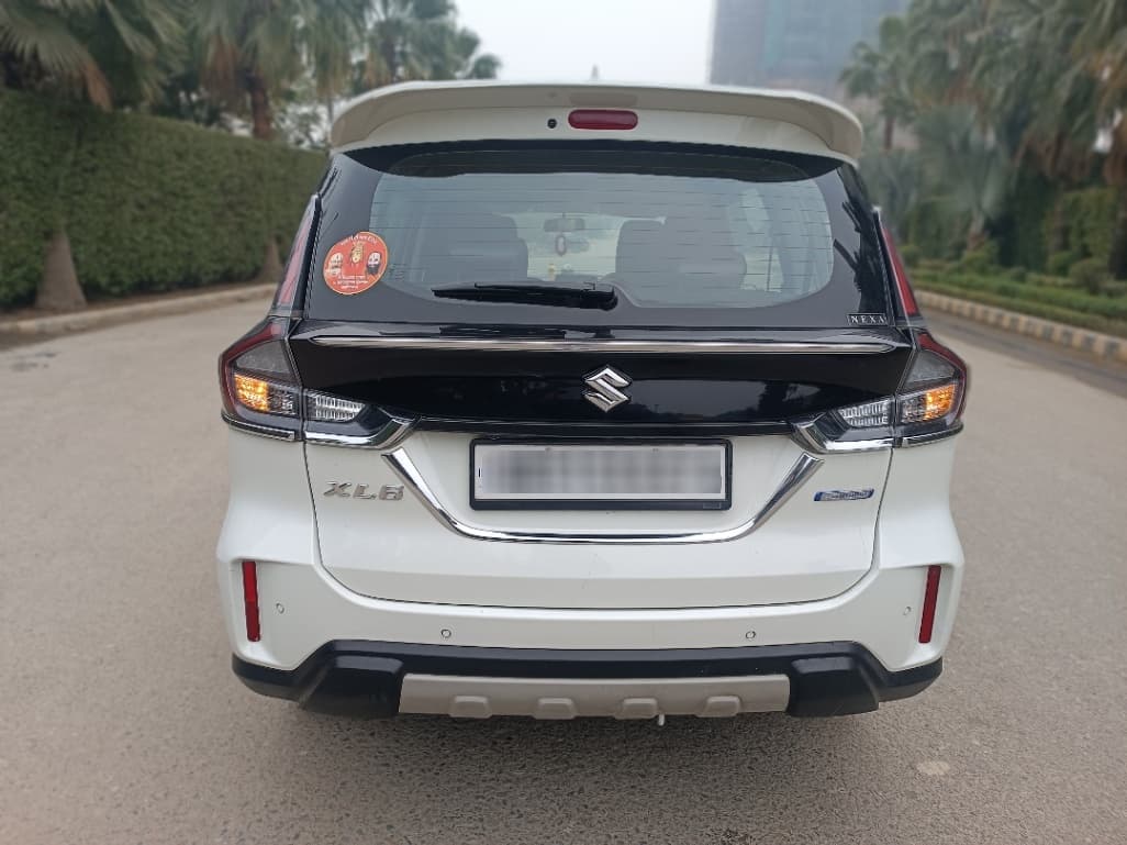 EXTERIOR image for XL6 SMART HYBRID ALPHA+ AT