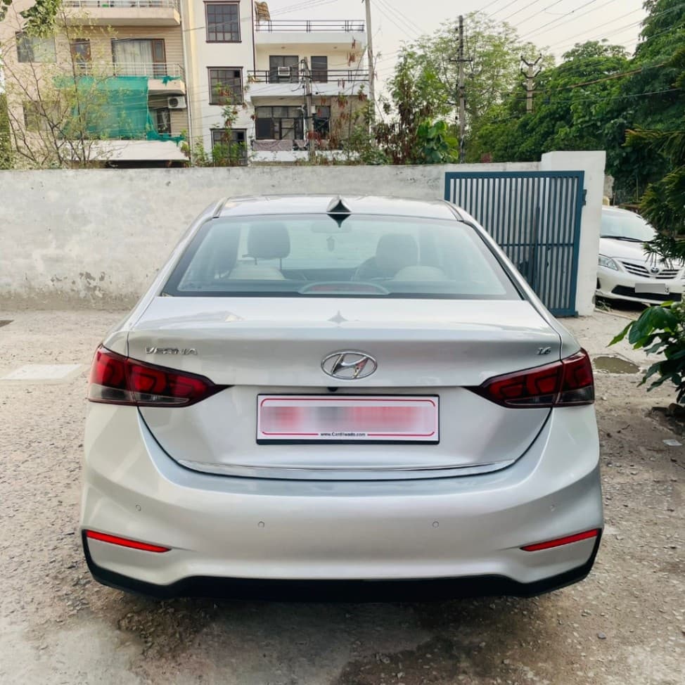 EXTERIOR image for VERNA 1.6 VTVT AUTO EX | Hooter EXTERIOR image for VERNA 1.6 VTVT AUTO EX | Hooter