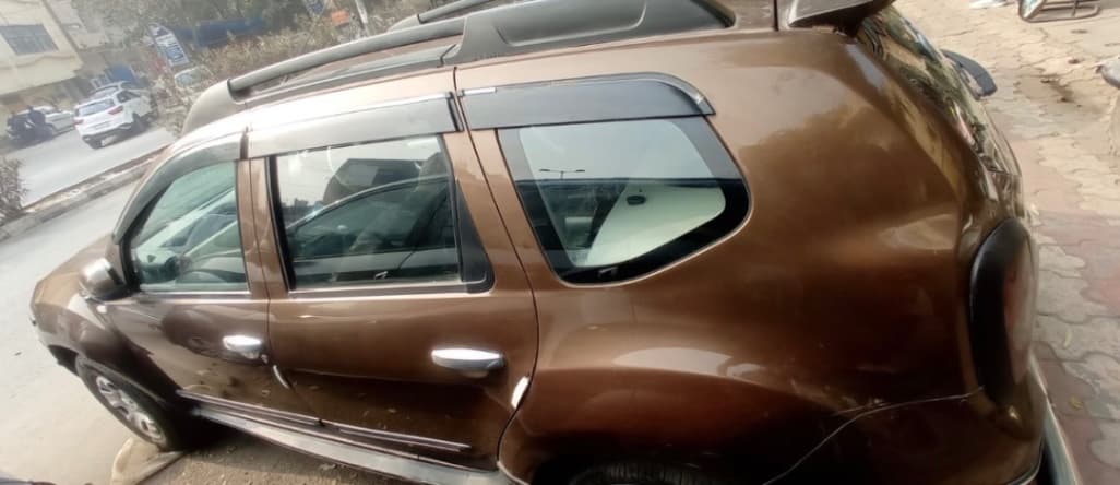 LOOK_AROUND image for DUSTER RXL