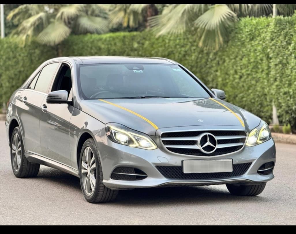 LOOK_AROUND image for E200