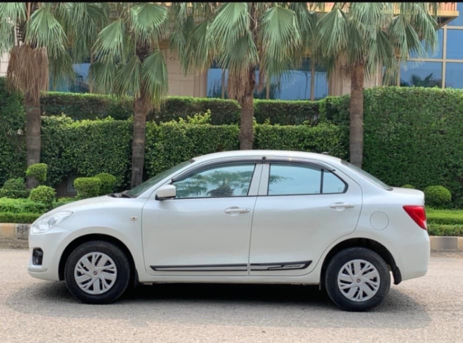 LOOK_AROUND image for MARUTI DZIRE LXI