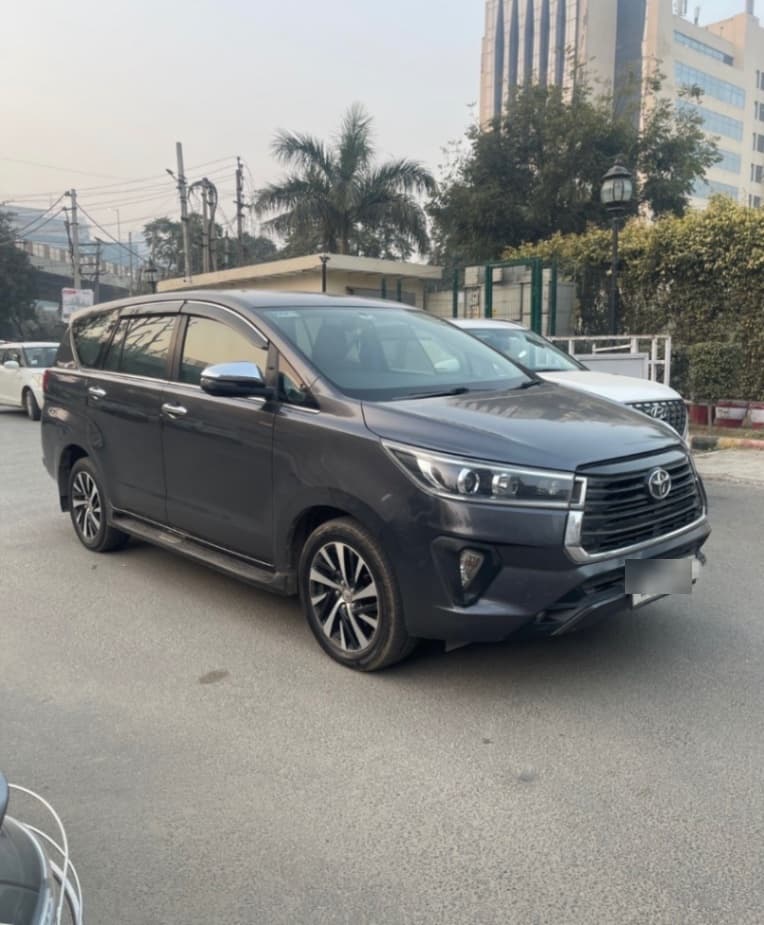 LOOK_AROUND image for Innova