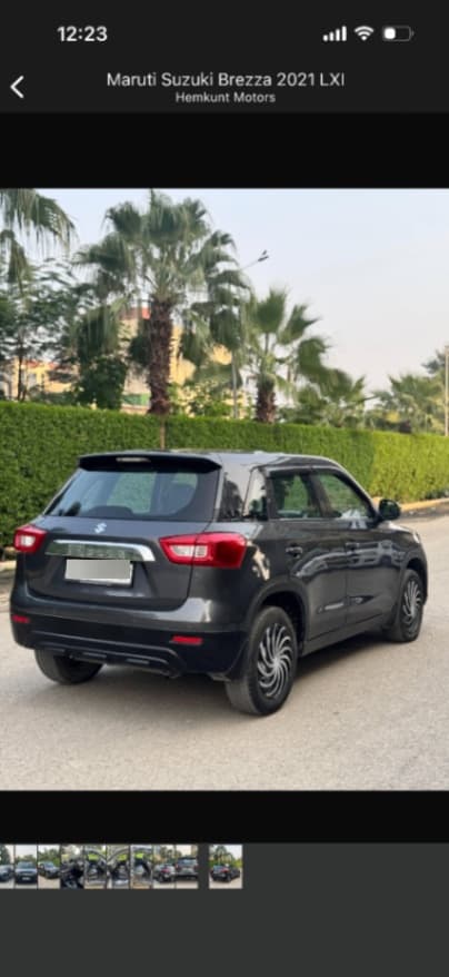 LOOK_AROUND image for V. BREZZA LXI