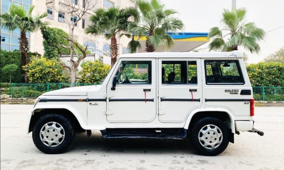 LOOK_AROUND image for MAHINDRA BOLERO POWER+ SLE