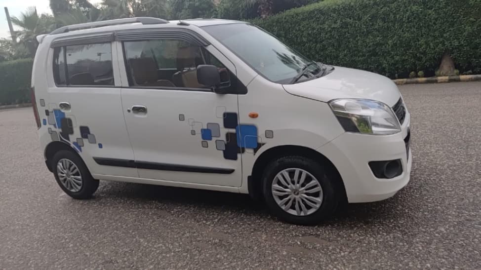 LOOK_AROUND image for Wagon R