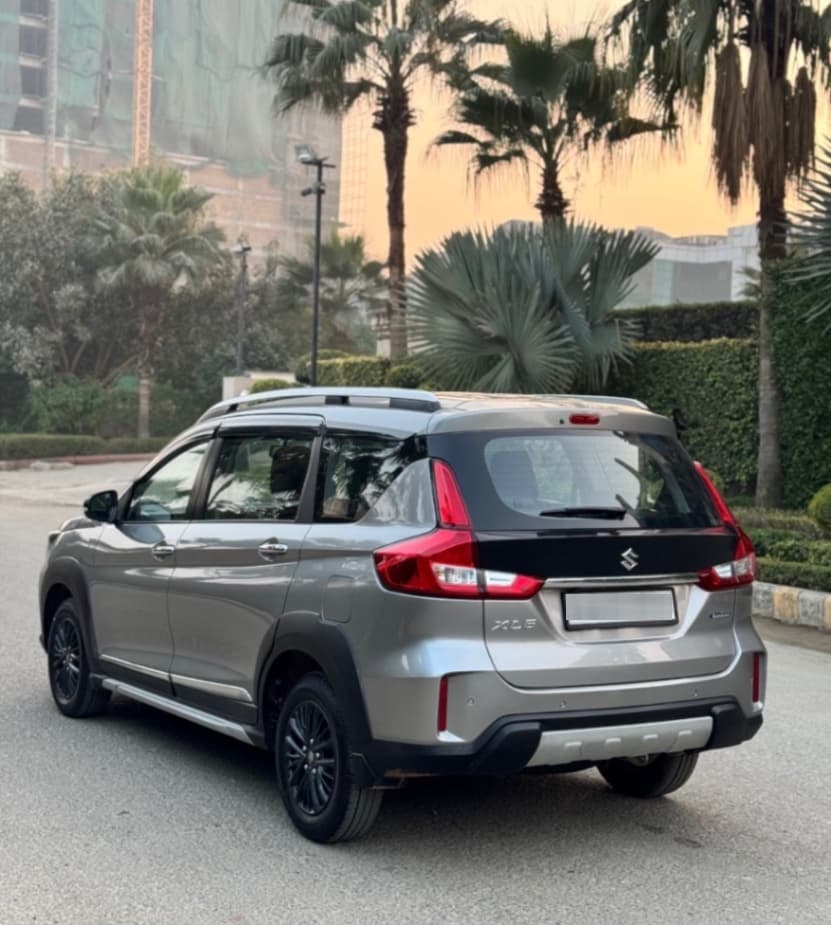 LOOK_AROUND image for XL6 SMART HYBRID ZETA