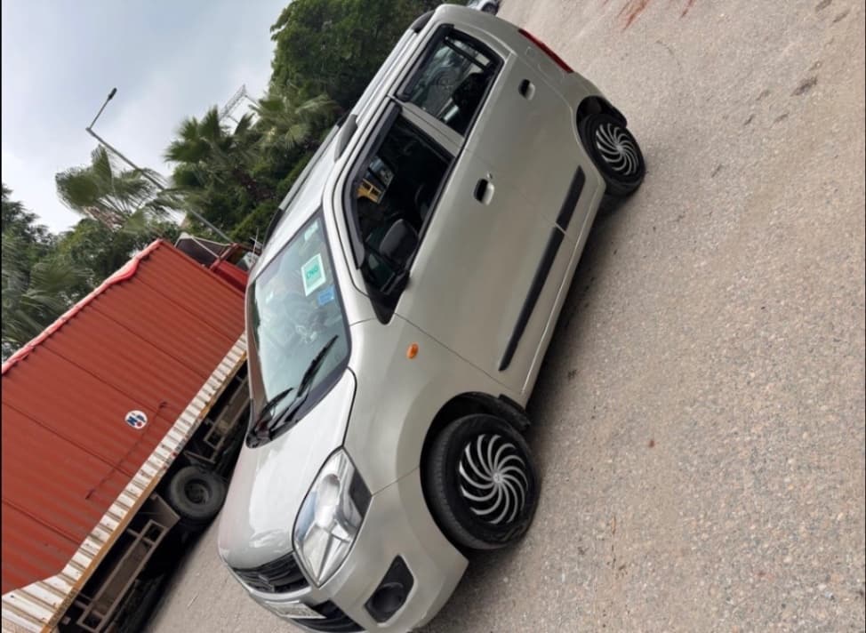 LOOK_AROUND image for Wagon R