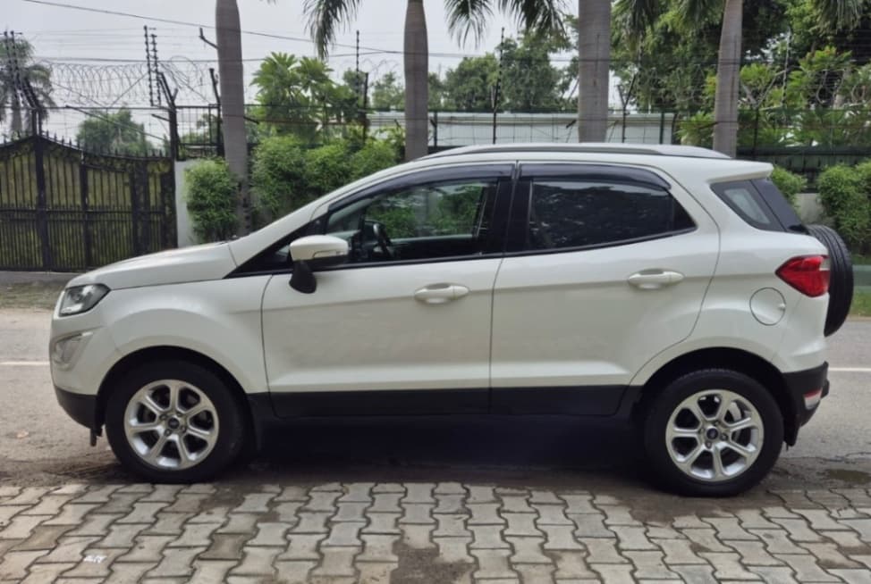 LOOK_AROUND image for ECOSPORT 1.5(P) TREND AT