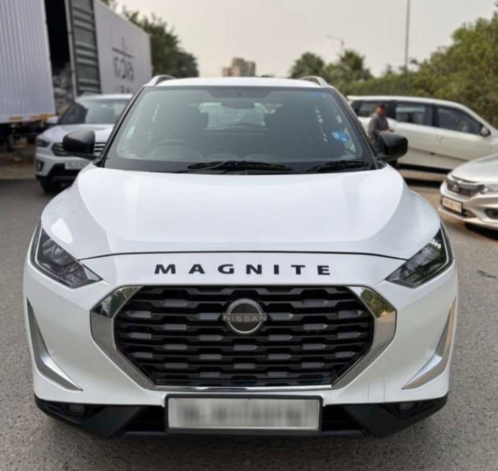 LOOK_AROUND image for NISSAN MAGNITE MT XE