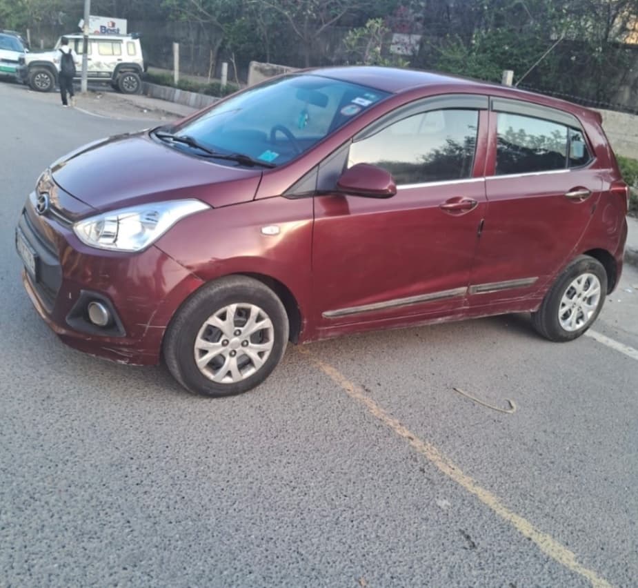 LOOK_AROUND image for GRAND I10 MAGNA CRDI