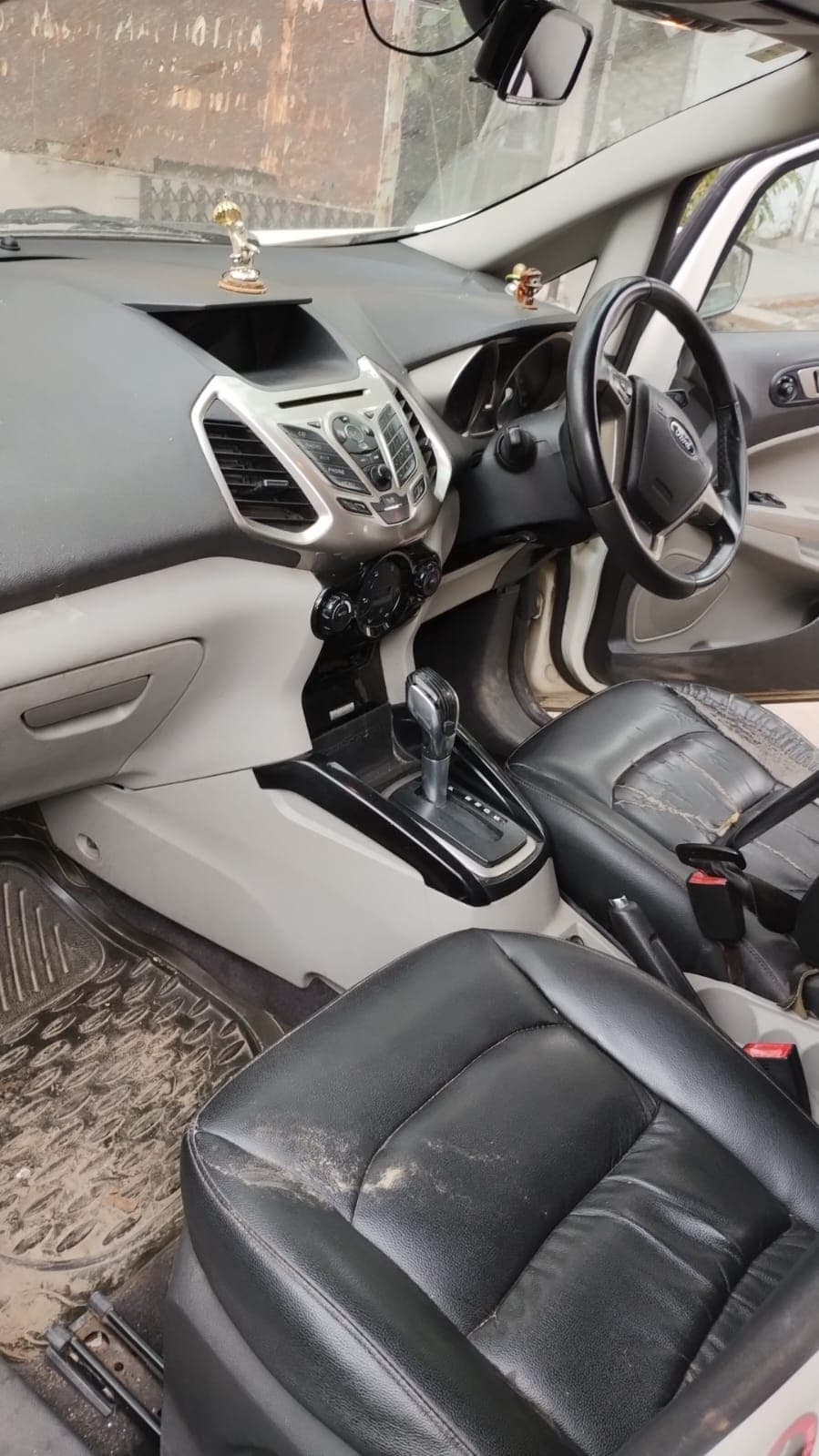 Ford ECOSPORT 1.5 P Titanium 2013 exterior