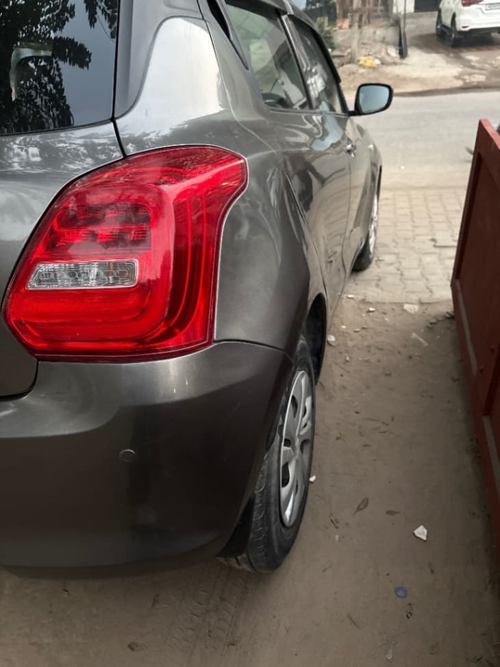 LOOK_AROUND image for MARUTI SWIFT LXI