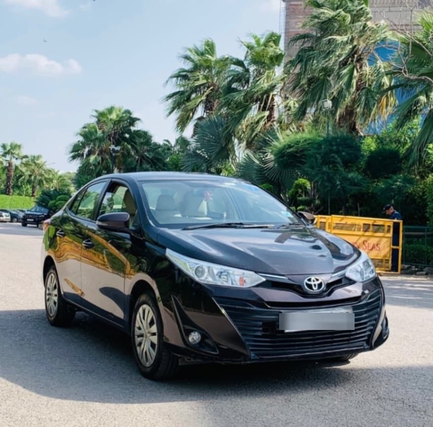 LOOK_AROUND image for TOYOTA YARIS 1.5G (CVT)