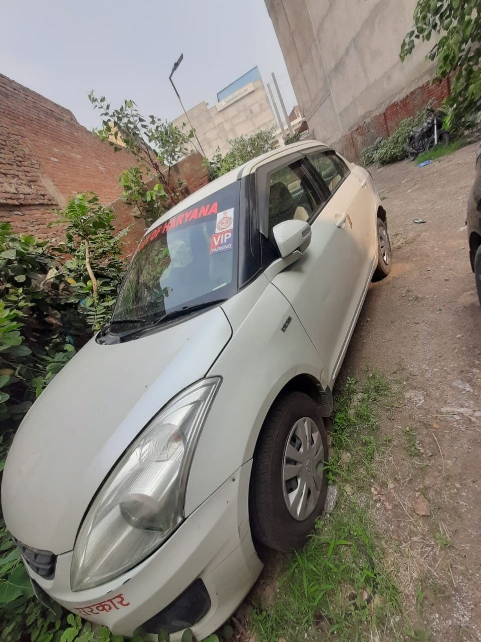 Maruti Suzuki SWIFT DZIRE VDI 2012 exterior