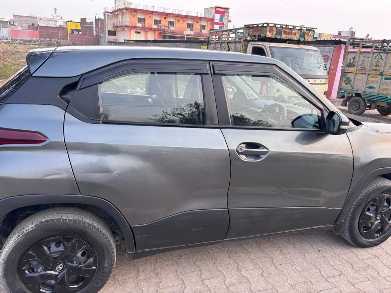 Tata TATA PUNCH ADV 1.2P MT BS6PH2 2023 exterior