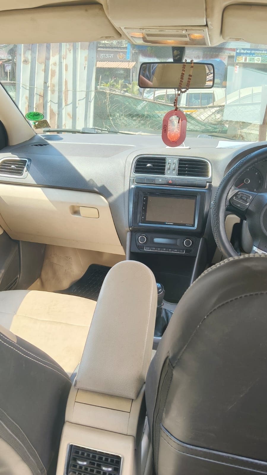 Volkswagen VW VENTO 1.6 CR MT 2012 exterior