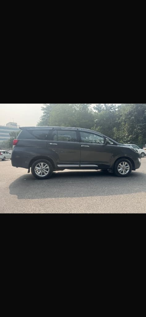 LOOK_AROUND image for INNOVA CRYSTA 2.4 G