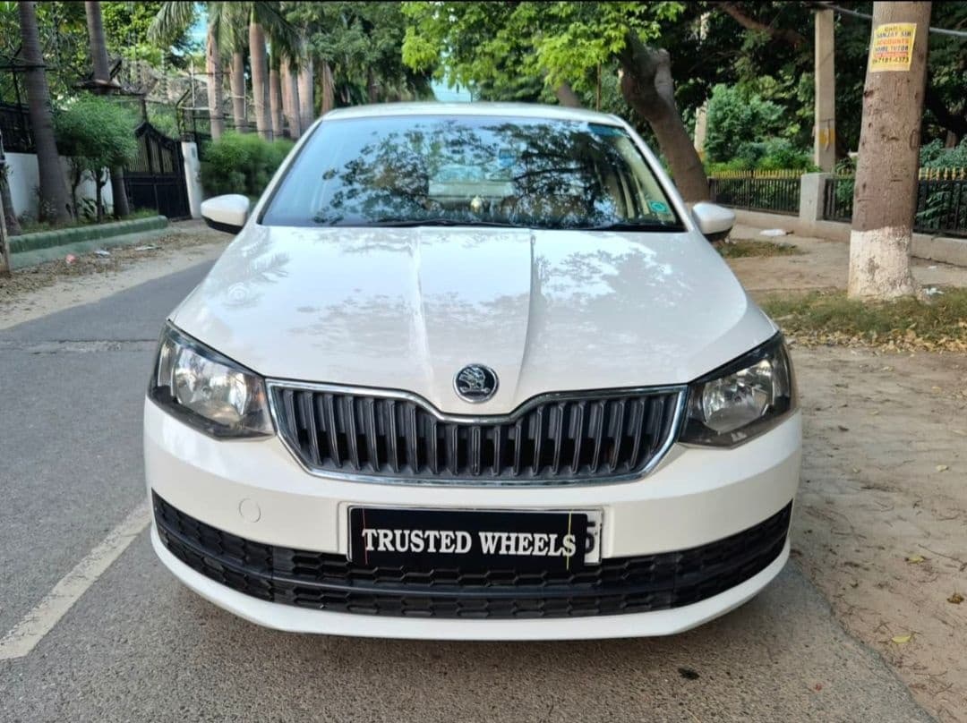 Skoda Rapid | Hooter Skoda Rapid | Hooter