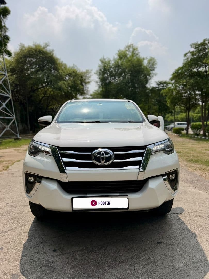 Toyota Fortuner | Hooter Toyota Fortuner | Hooter