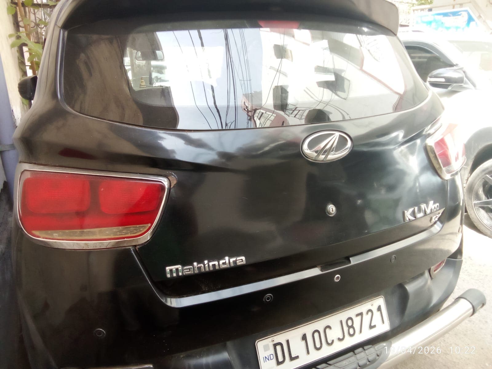 Mahindra KUV100 | Hooter Mahindra KUV100 | Hooter