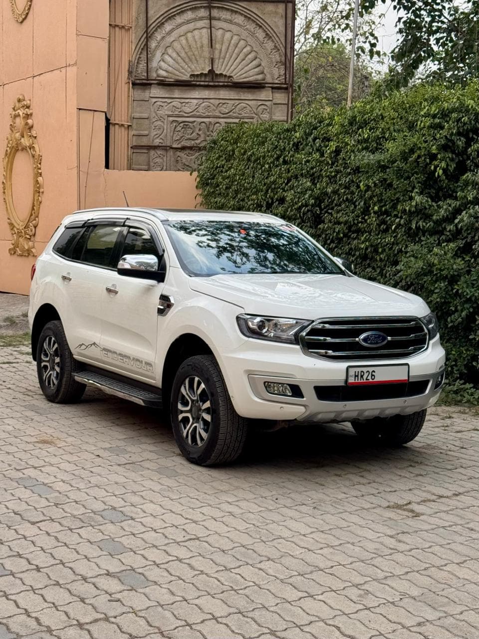 Ford Endeavour | Hooter Ford Endeavour | Hooter
