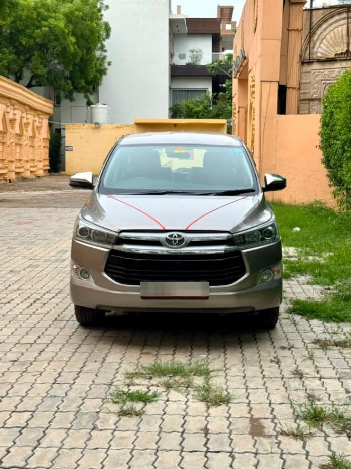 Toyota Innova Crysta | Hooter Toyota Innova Crysta | Hooter