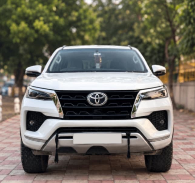 Toyota Fortuner | Hooter Toyota Fortuner | Hooter