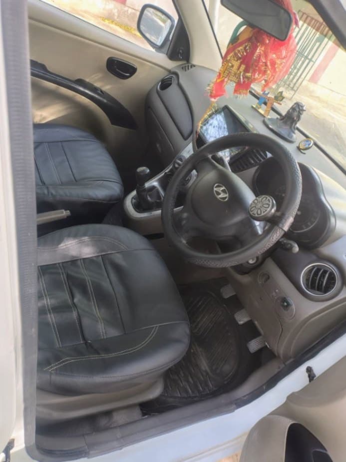 Hyundai i10 | Hooter Hyundai i10 | Hooter