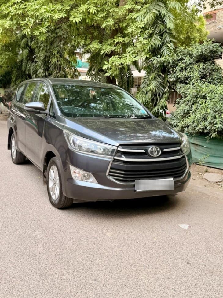 Toyota Innova Crysta | Hooter Toyota Innova Crysta | Hooter