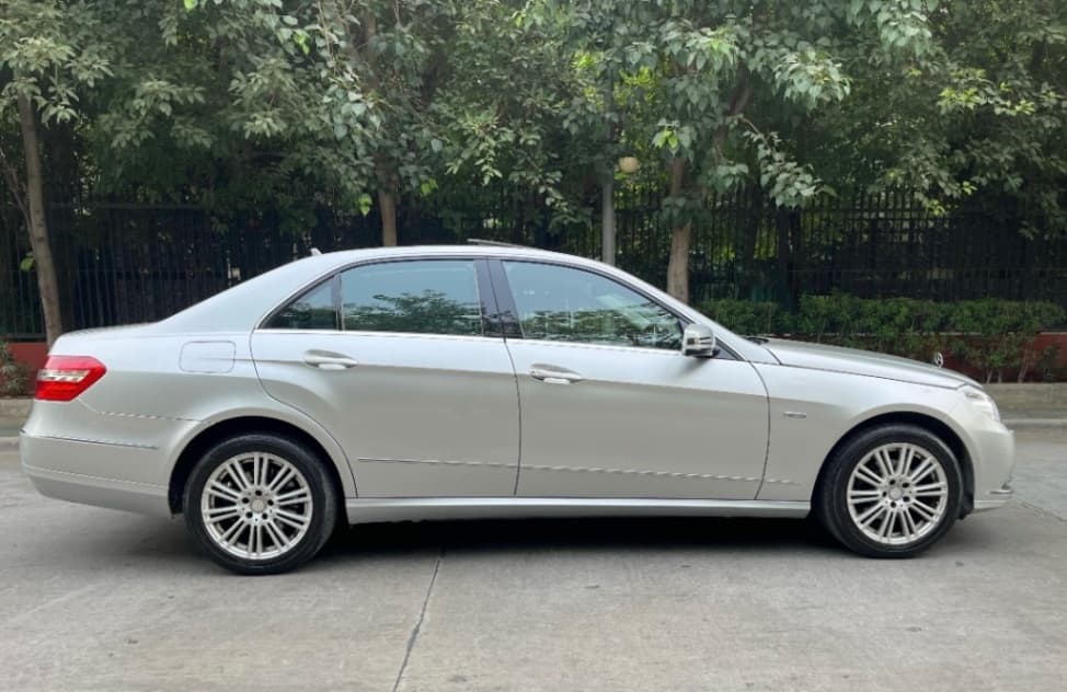 Mercedes-Benz E-Class | Hooter Mercedes-Benz E-Class | Hooter