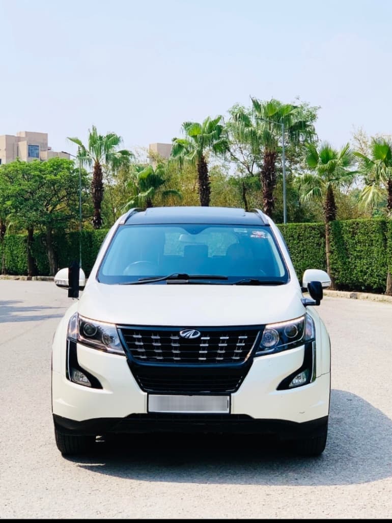 MAHINDRA XUV500 FWD W9 | Hooter MAHINDRA XUV500 FWD W9 | Hooter