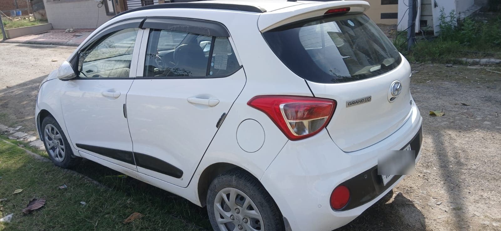 Hyundai Grand i10 | Hooter Hyundai Grand i10 | Hooter