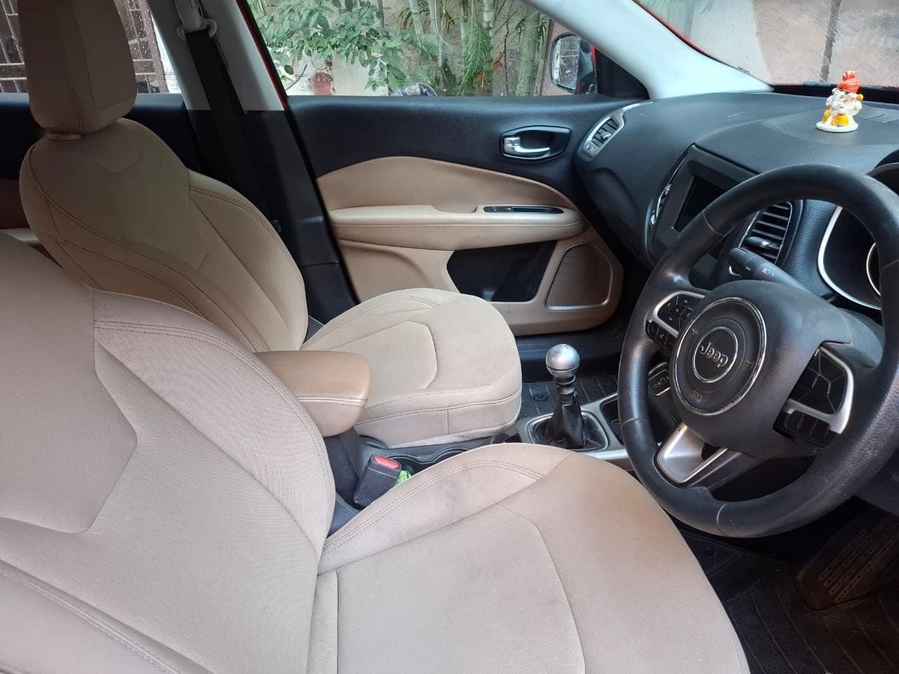 Jeep COMPASS LONGITUDE (O) 2.0D 2017 | Hooter Jeep COMPASS LONGITUDE (O) 2.0D 2017 | Hooter
