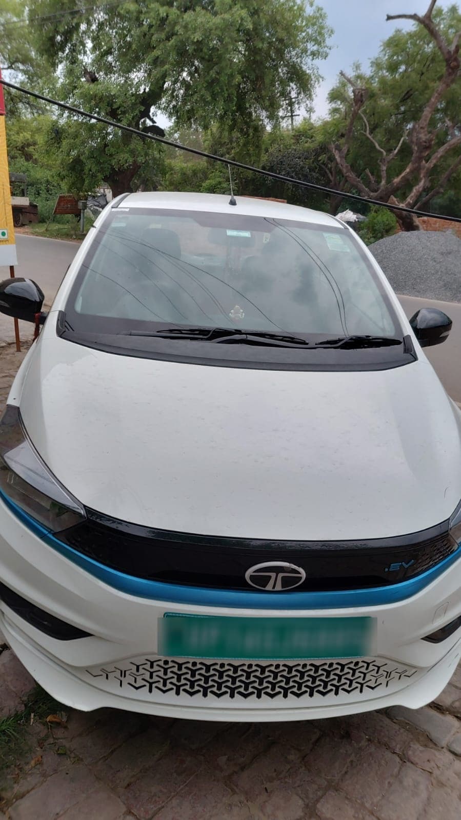 Tata Tiago EV XT 2024 | Hooter Tata Tiago EV XT 2024 | Hooter