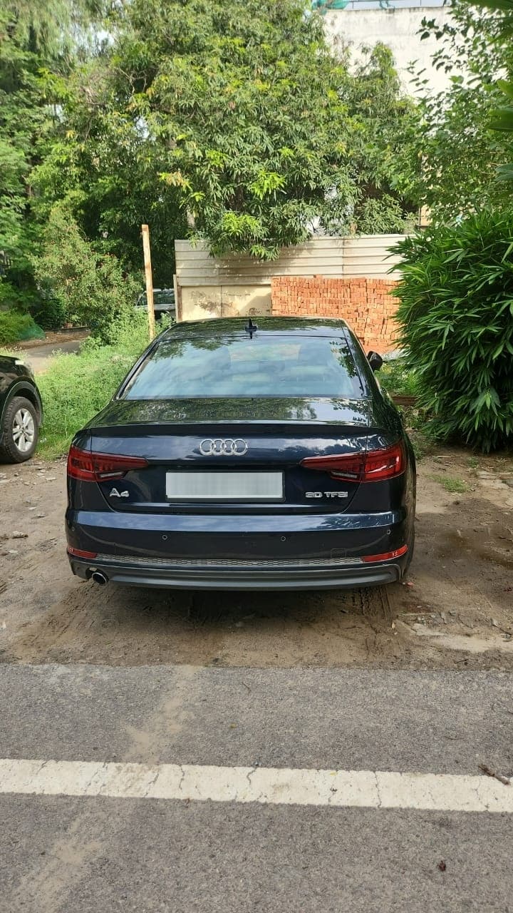 Audi A4 | Hooter Audi A4 | Hooter
